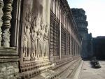 inner courtyard in Angkor Wat