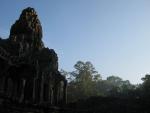 evening sunlight in the Bayon