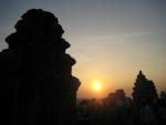 Drew in the crowds as sun sets over Phnom Bakheng