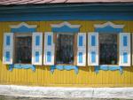 traditional wooden house in Listvyanka